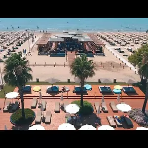 Tropikal *** Durres